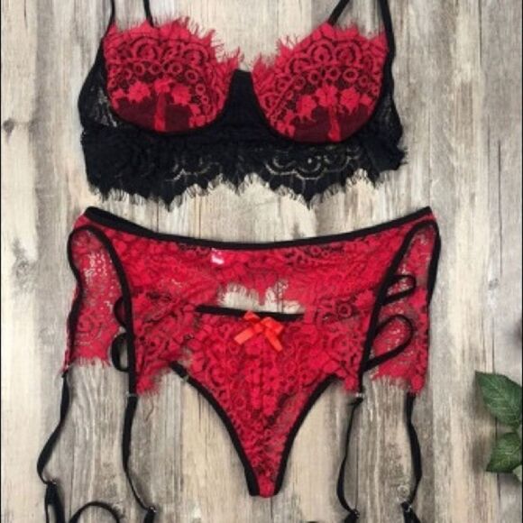 Sexy 3 Piece Red Sexy Lingerie Set - Picture 10 of 12